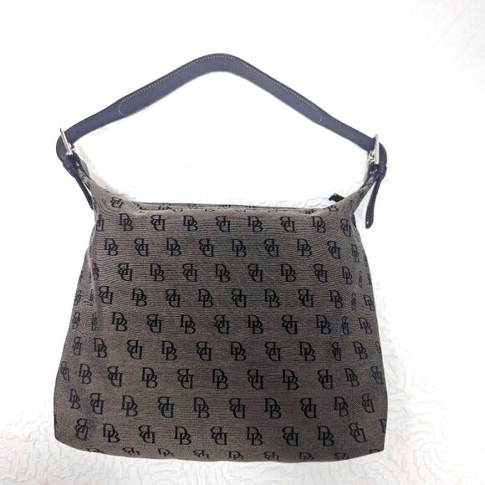DOONEY & BOURKE | Signature Canvas Shoulderbag
